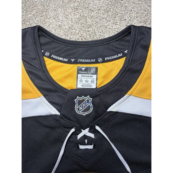 Boston Bruins Premium Black Jersey w/Fighting Strap 52 Reg Fanatics Authentic - Picture 3 of 6